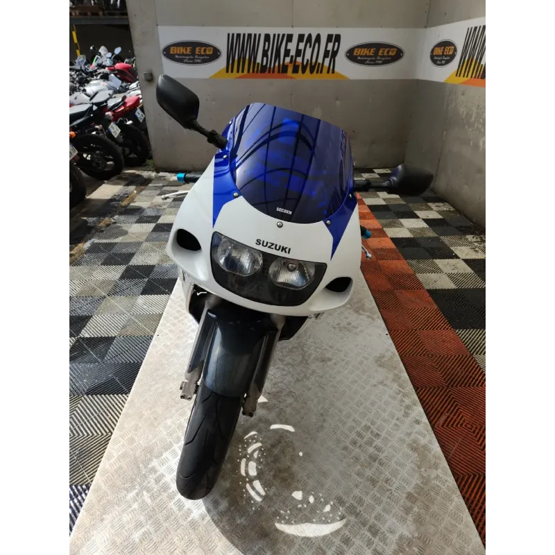 SUZUKI GSXR 600