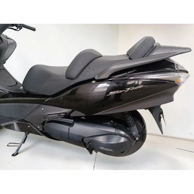 HONDA FJS 400 SWT