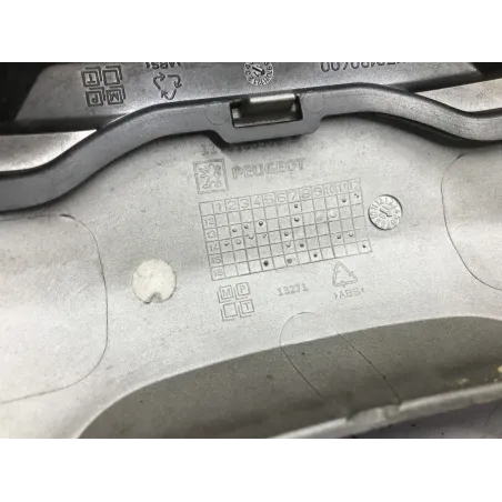 Cache carenage face avant PEUGEOT METROPOLIS 400 2017-2020