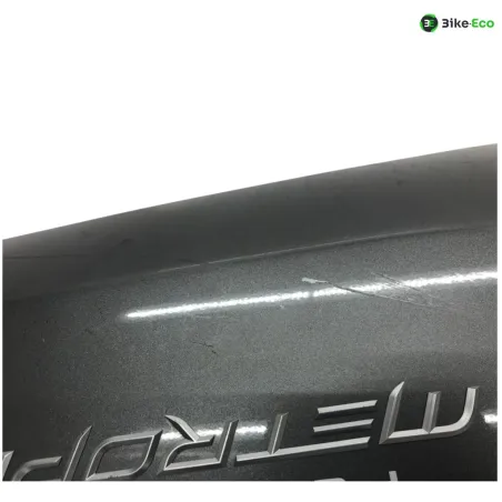 Cache carenage coque arriere gauche PEUGEOT METROPOLIS 400 2017-2020
