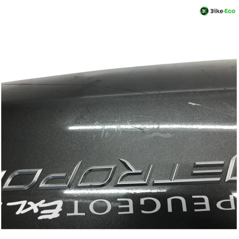 Cache carenage coque arriere gauche PEUGEOT METROPOLIS 400 2017-2020