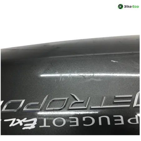 Cache carenage coque arriere gauche PEUGEOT METROPOLIS 400 2017-2020