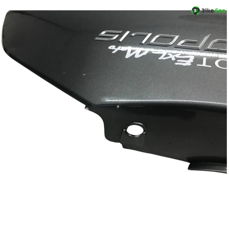 Cache carenage coque arriere gauche PEUGEOT METROPOLIS 400 2017-2020
