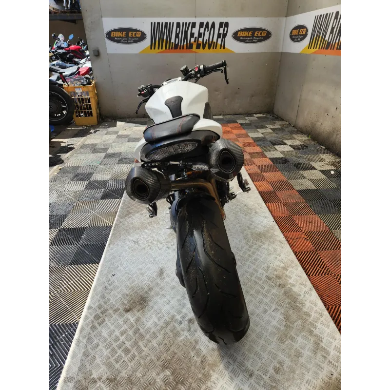 TRIUMPH 1050 SPEED TRIPLE RS