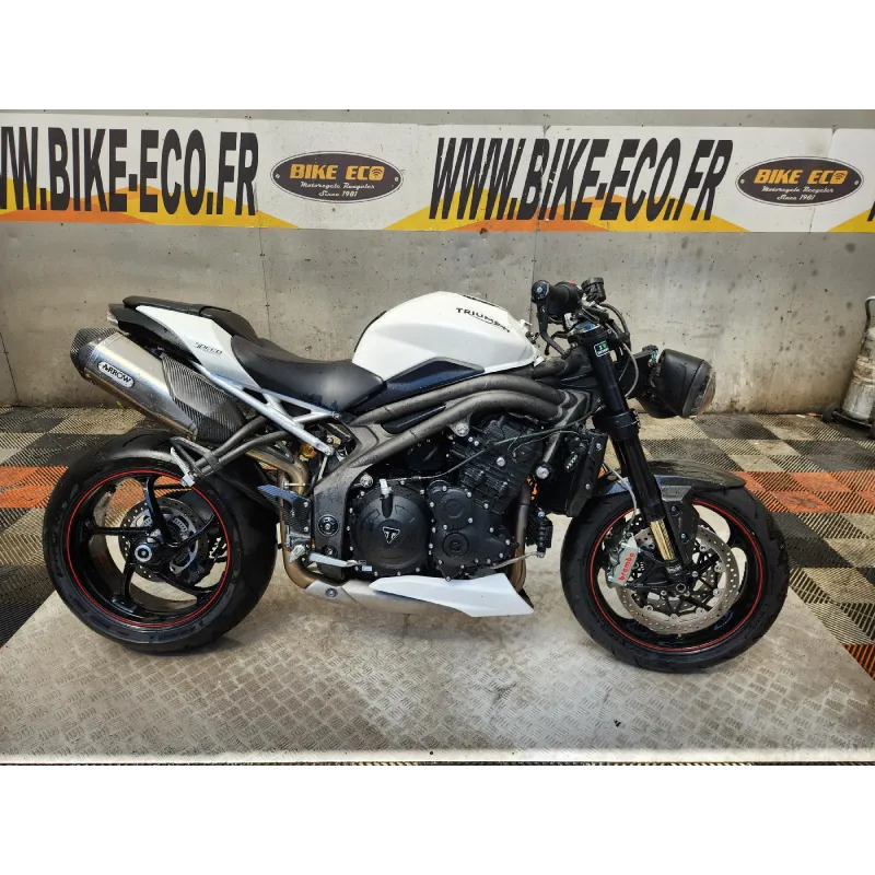 TRIUMPH 1050 SPEED TRIPLE RS