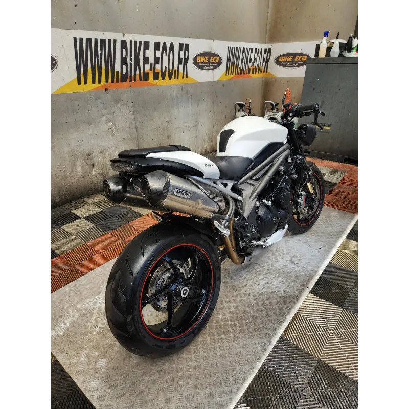 TRIUMPH 1050 SPEED TRIPLE RS