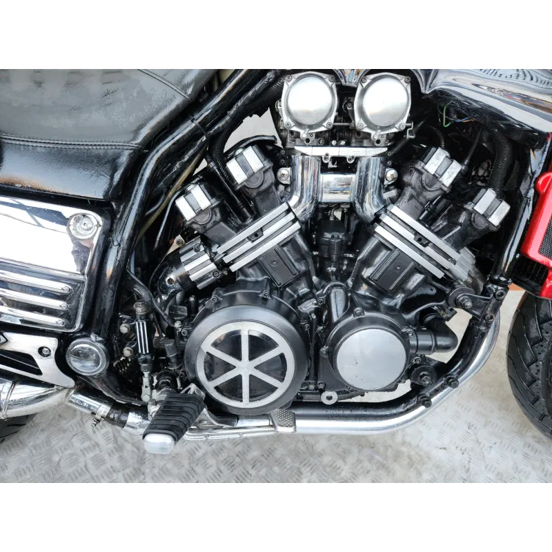 YAMAHA VMAX 1200