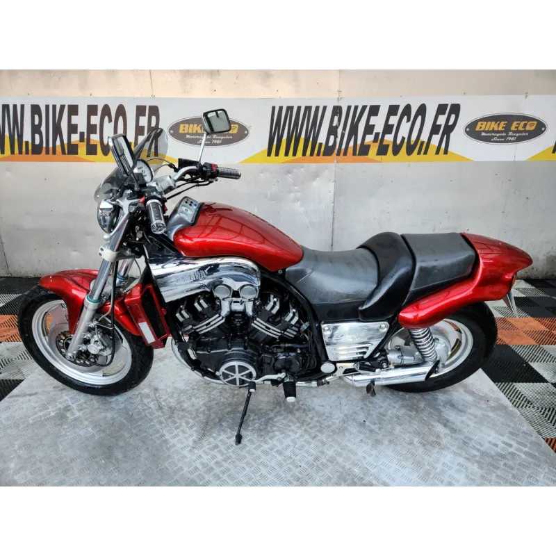 YAMAHA VMAX 1200