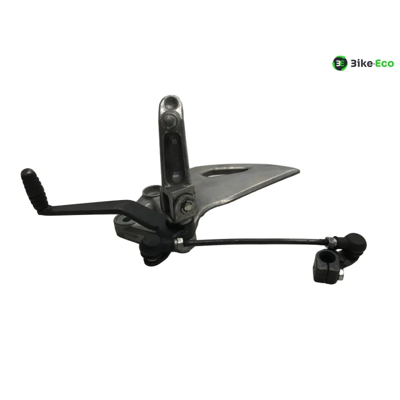 Platine avant gauche SUZUKI GSXR 125 2017-2020