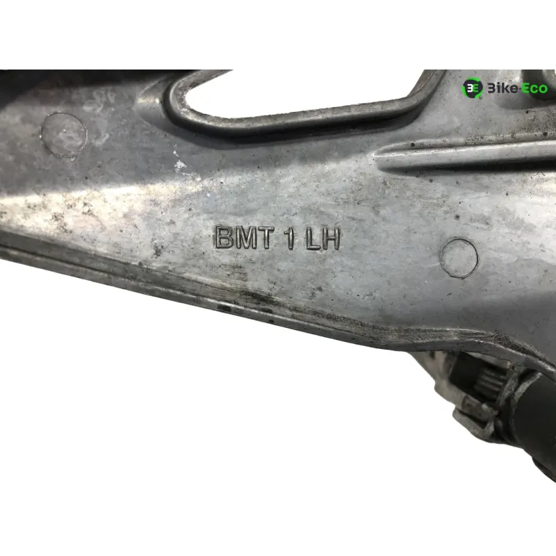 Platine avant gauche SUZUKI GSXR 125 2017-2020