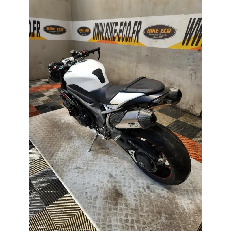 TRIUMPH 1050 SPEED TRIPLE RS