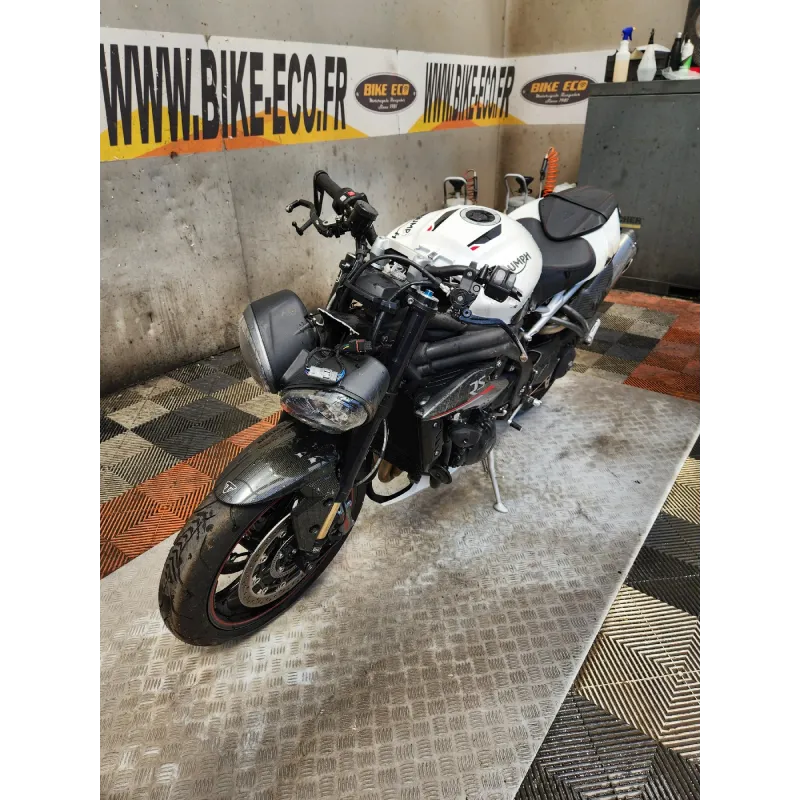 TRIUMPH 1050 SPEED TRIPLE RS