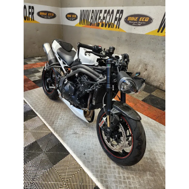 TRIUMPH 1050 SPEED TRIPLE RS