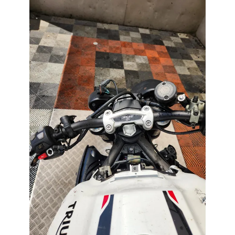TRIUMPH 1050 SPEED TRIPLE RS