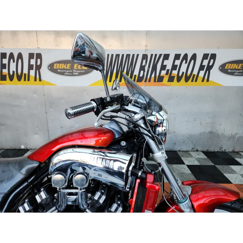 YAMAHA VMAX 1200