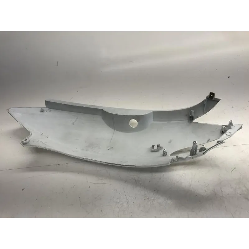 Cache carenage coque arriere droit KYMCO DINK 125 2006-2007 EURO 3