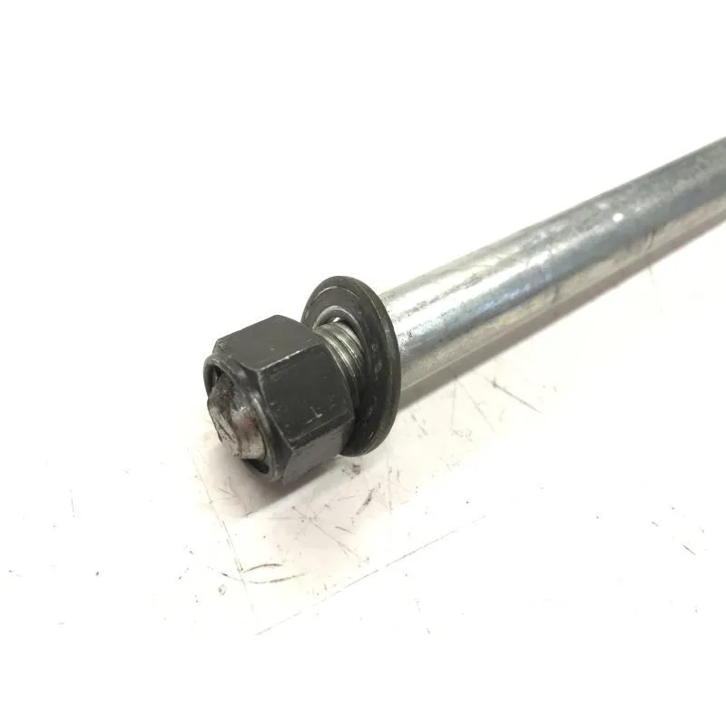 Axe de roue avant YAMAHA TW 125 2002-2006