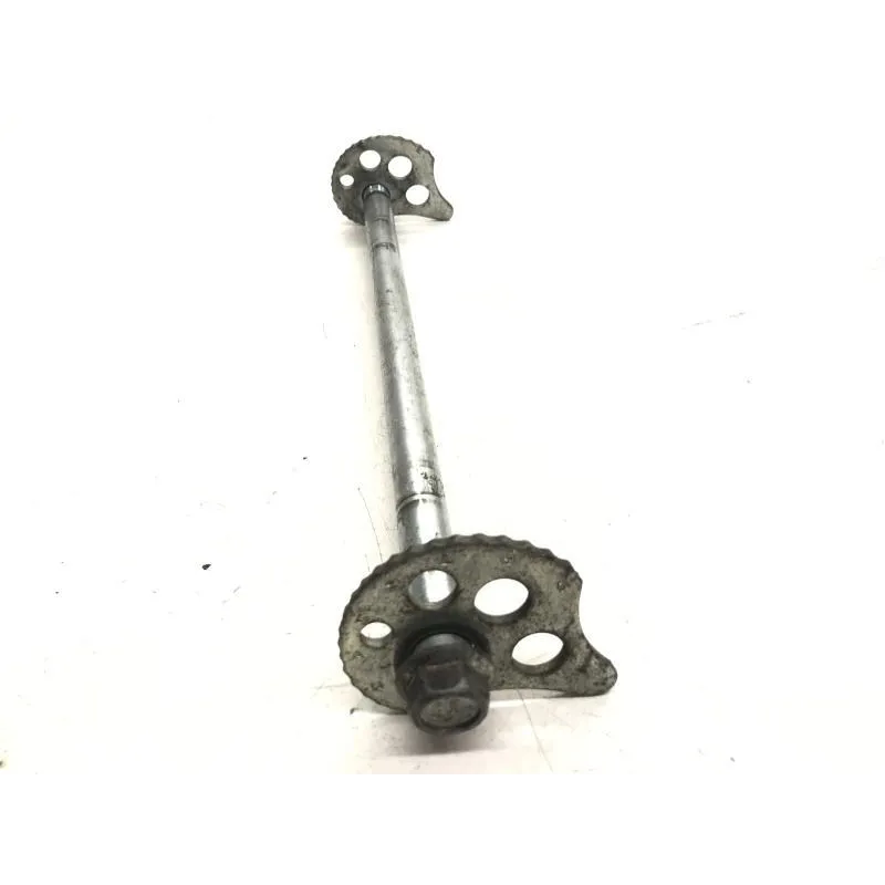 Axe de roue arriere YAMAHA TW 125 2002-2006