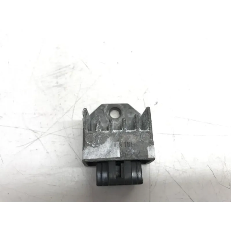Regulateur charge batterie PEUGEOT LUDIX 50 2004-2005 ONE 10P