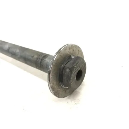 Axe de roue arriere YAMAHA TDM 850 1996-2001