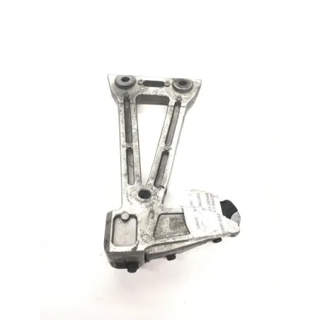 Platine et repose pieds arriere droit SUZUKI GSF 400 1991-1993 BANDIT