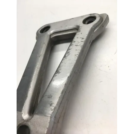 Platine et repose pieds arriere droit SUZUKI GSF 400 1991-1993 BANDIT