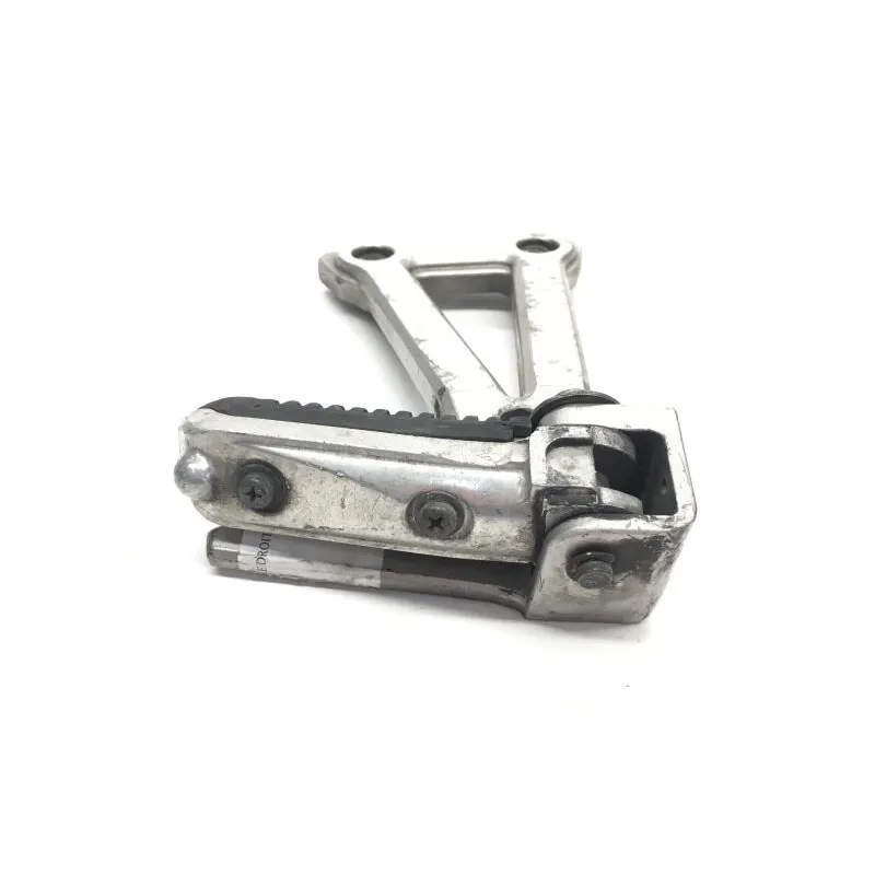 Platine et repose pieds arriere droit SUZUKI GSF 400 1991-1993 BANDIT