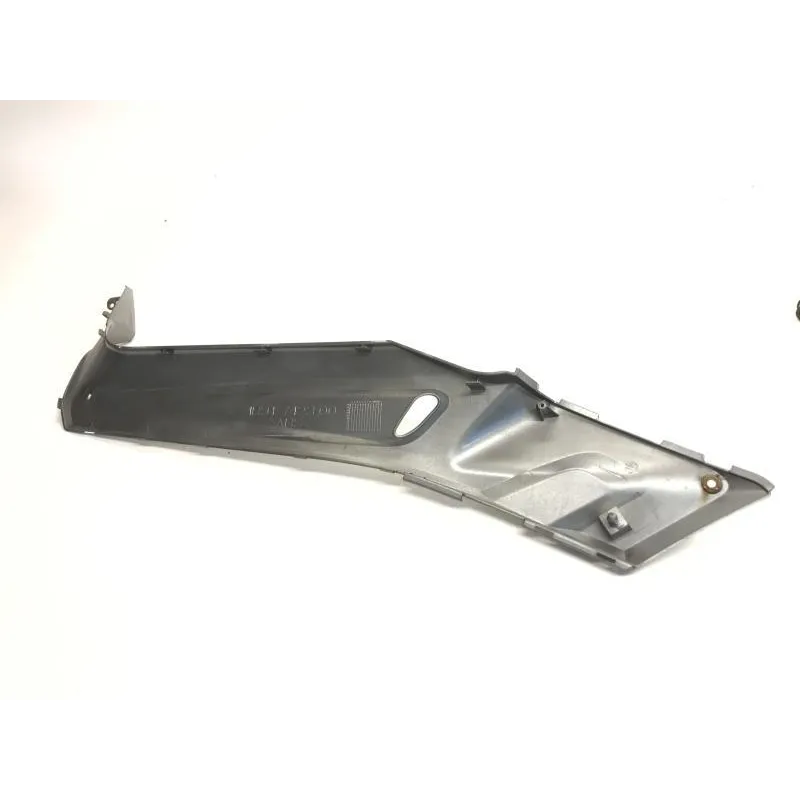 cache lateral droit YAMAHA YPR 125 2006-2009 XMAX
