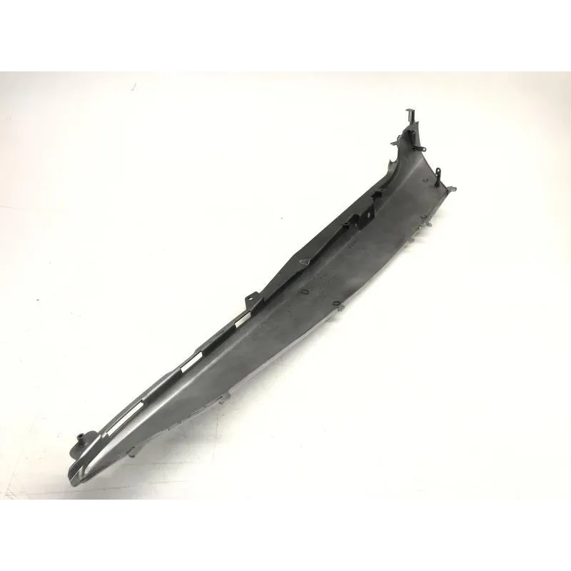 Cache carenage coque arriere droit SUZUKI AN 400 2003-2006 BURGMAN