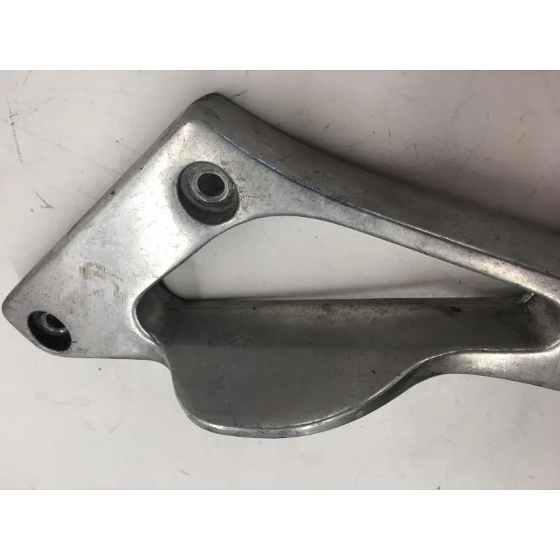 Platine et repose pieds arriere gauche YAMAHA TDM 850 1996-2001