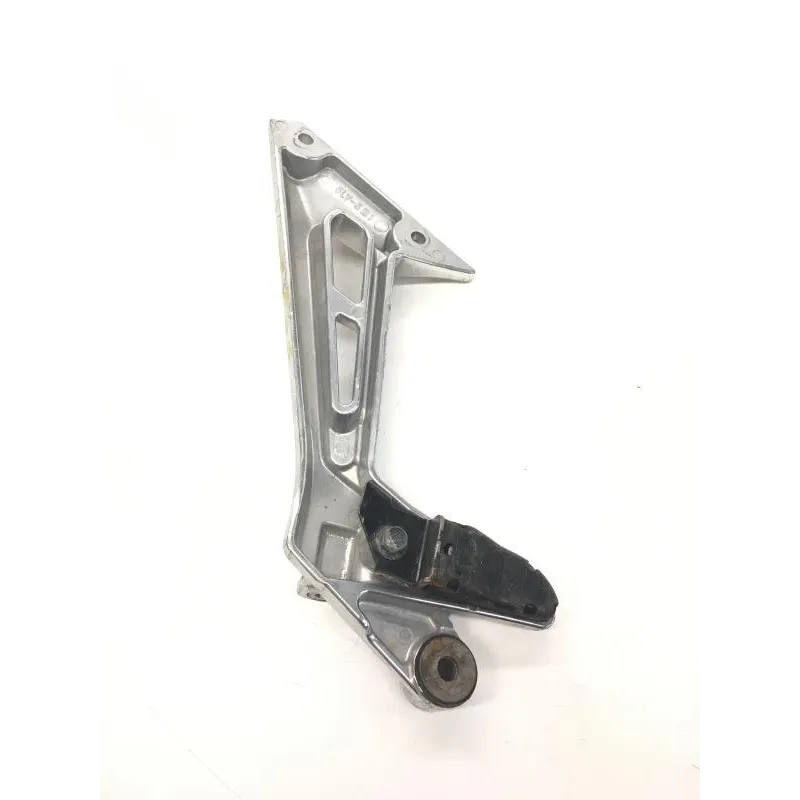 Platine arriere droite YAMAHA FZS 1000 2001-2003 FAZER