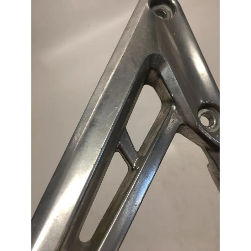 Platine arriere gauche YAMAHA FZS 1000 2001-2003 FAZER