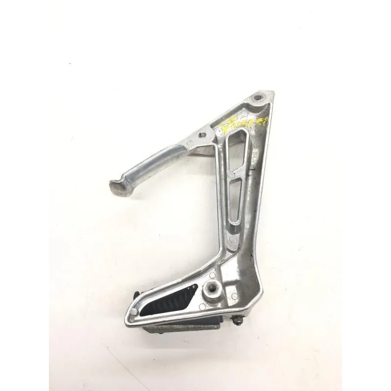 Platine arriere gauche YAMAHA FZS 1000 2001-2003 FAZER