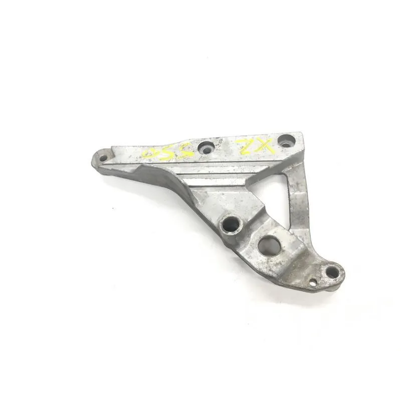 Platine arriere droite YAMAHA XZ 550 1982-1983