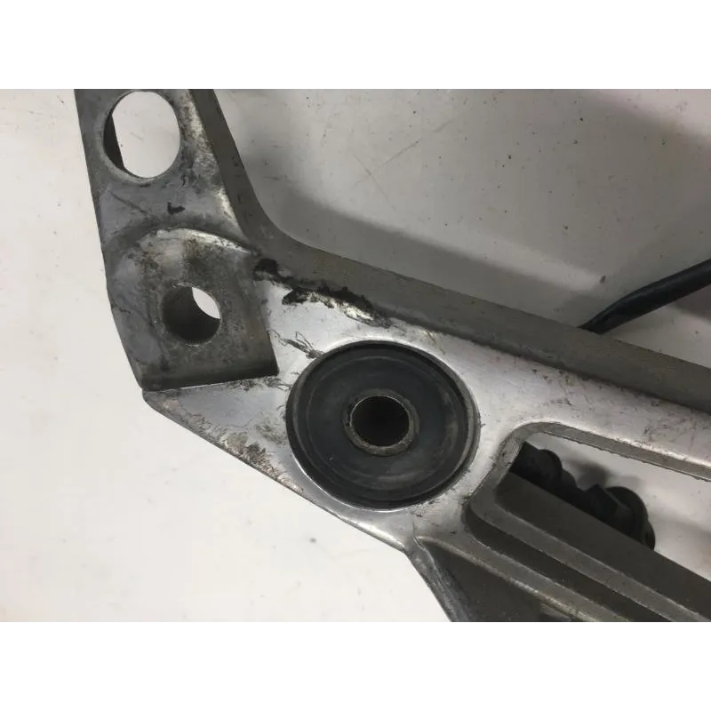 Platine arriere droite YAMAHA FJ 1200 1986-1987