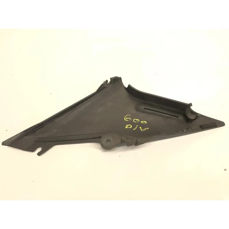 Cache carenage sous selle droit YAMAHA XJ 600 S 1997-2002 DIVERSION