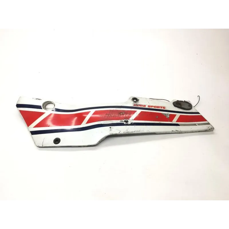 Cache carenage coque arriere gauche YAMAHA FZ 600 1986-1988