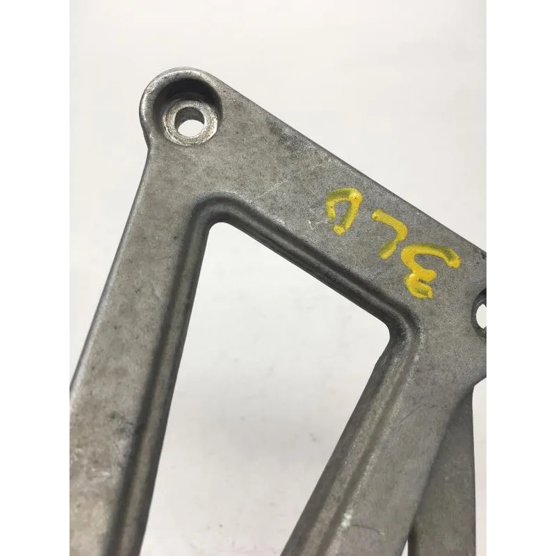 Platine arriere droite YAMAHA XTZ 750 1989-1995 SUPER TENERE