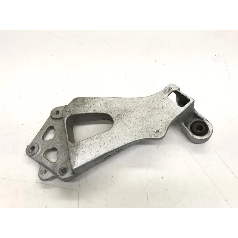 Platine arriere droite SUZUKI GSXR 1100 1986-1988