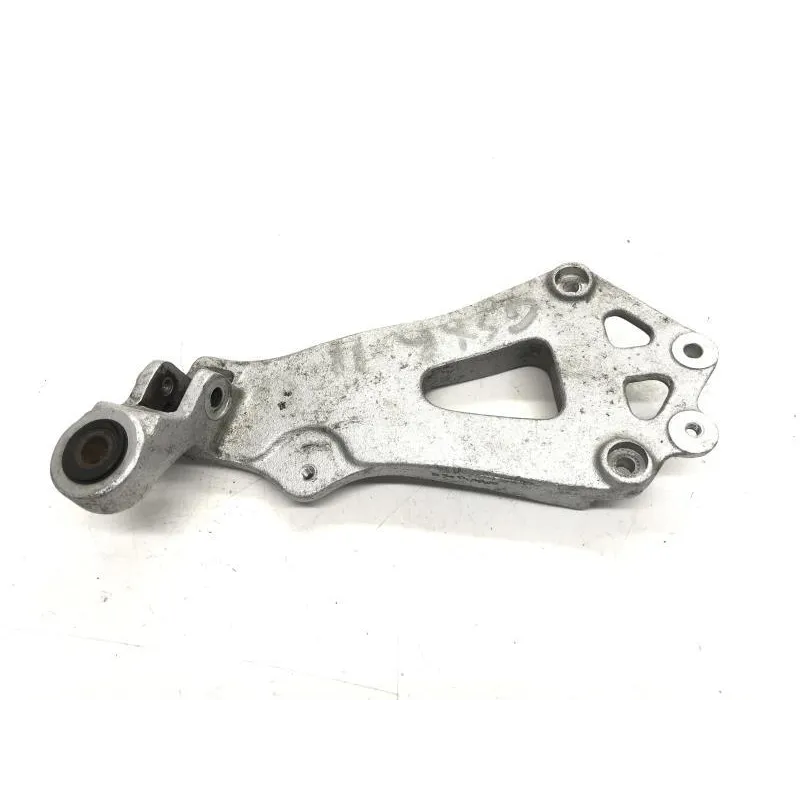 Platine arriere droite SUZUKI GSXR 1100 1986-1988