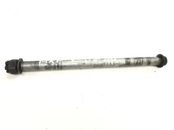 Axe de roue arriere KAWASAKI ZR7 750 1999-2003