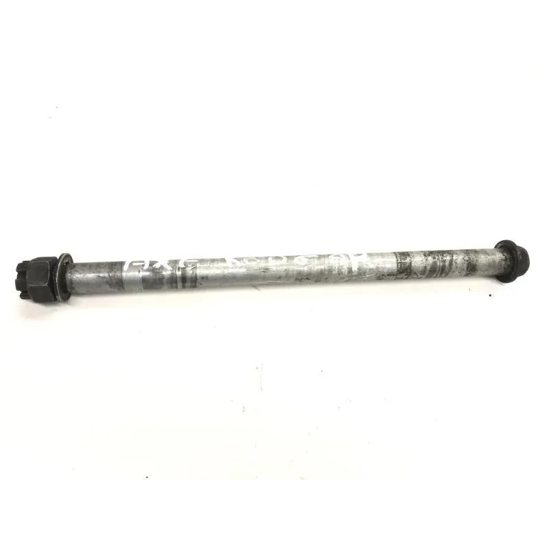 Axe de roue arriere KAWASAKI ZR7 750 1999-2003