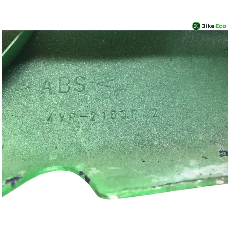 Cache carenage coque arriere YAMAHA FZS 600 1998-2001 FAZER