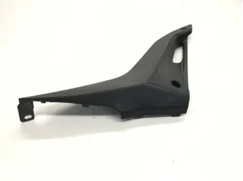 Cache carenage sous selle droit YAMAHA YZF 125 R 2008-2013