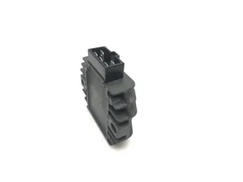 Regulateur charge batterie PIAGGIO VESPA LX 125 2005-2009