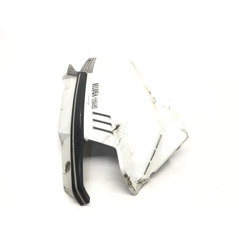 Cache carenage coque arriere gauche YAMAHA XC 125 1985-1989 BELUGA