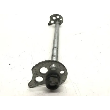 Axe de roue arriere YAMAHA TW 125 2002-2006