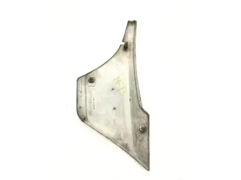 Cache carenage sous selle gauche KAWASAKI GPZ 550 1981-1985