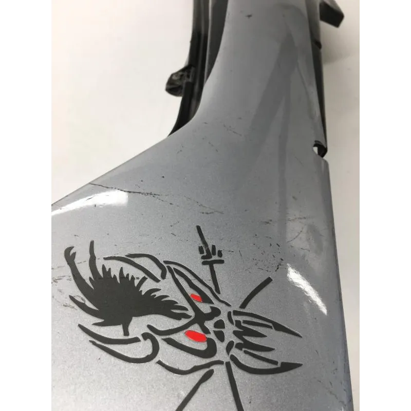 Cache carenage coque arriere droit YAMAHA FZR 750 R 1988-1990