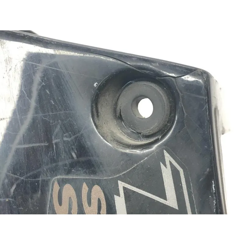 Cache carenage coque arriere gauche YAMAHA TRX 850 1996-1999